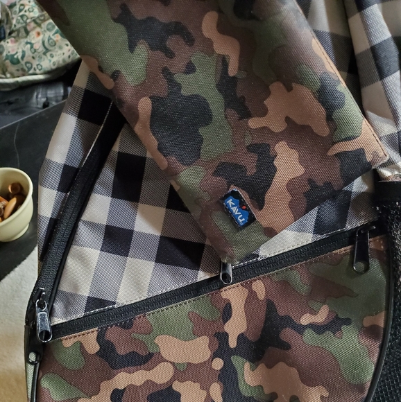 Wilderness Kavu Set Paxton Pack & Clutch n Go - Picture 8 of 8